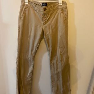 Women’s khaki pants